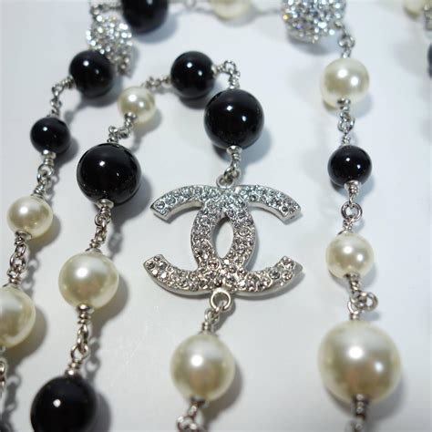 chanel black and white bead necklace|long chanel necklace with pearls.